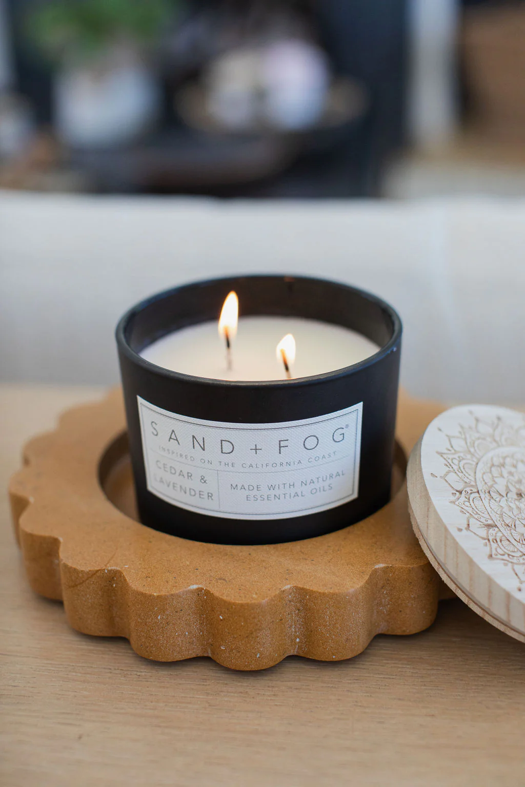 Cedar & Lavender 12 oz scented candle - Image 5