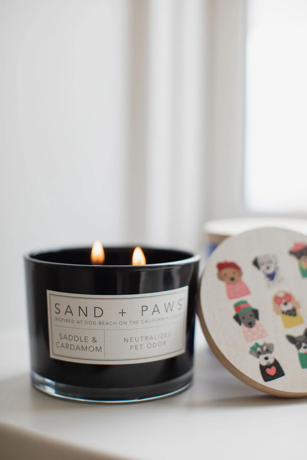 Sand + Paws Saddle & Cardamom 12 oz scented candle - Image 5