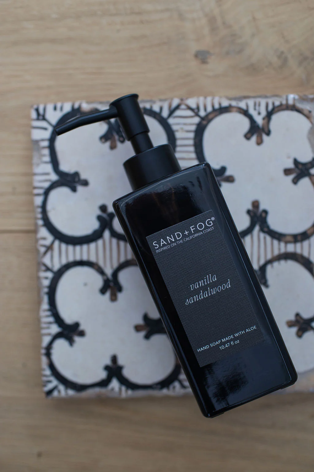 Vanilla Sandalwood 10.47 oz Liquid Hand Soap - Image 3